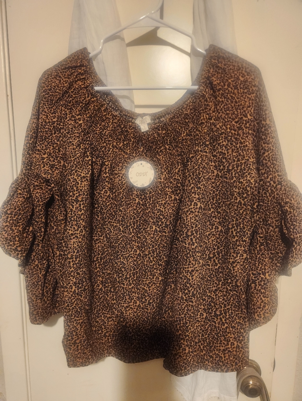ODDY Leopard Print Puff Sleeve Top in Brown and Black Blouse